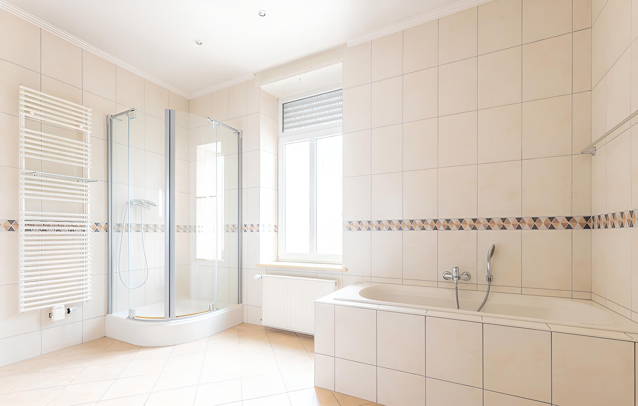 Splendid Townhome in Gare view 3