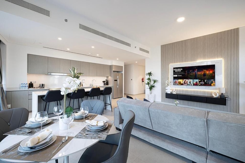 Roomszy Grande Residences Downtown Dubai