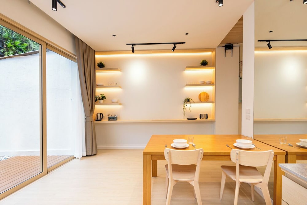 Spacious 4BR Muji Home With Loft & Pool in Ekkamai