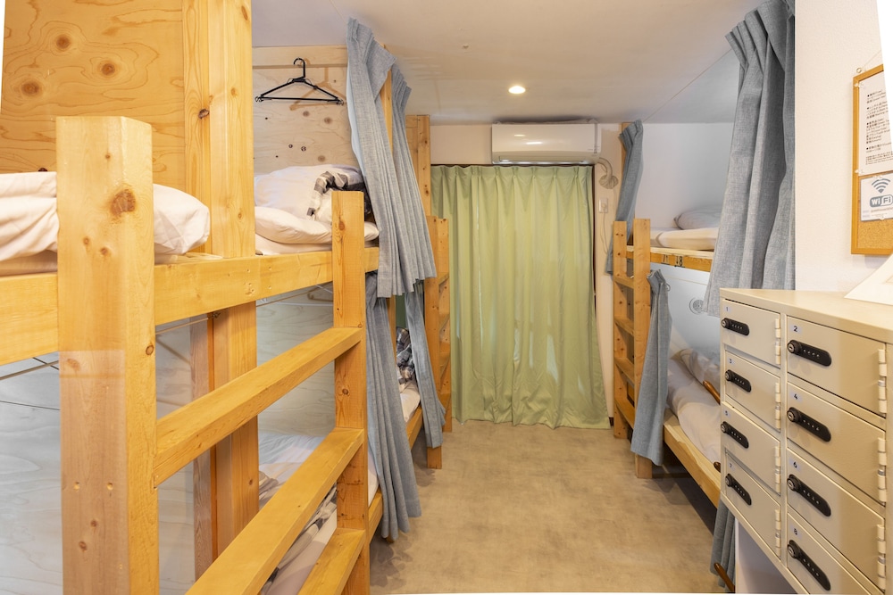 Guest House SENSU - Hostel