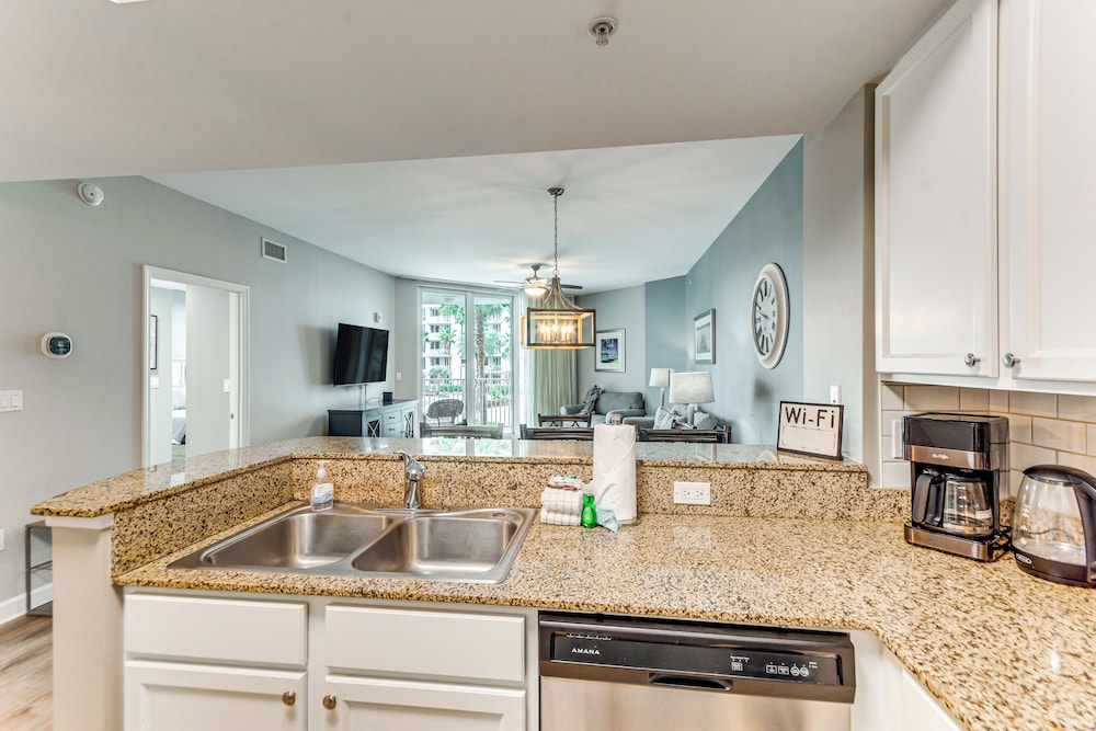 1 Mi to Henderson Beach: Condo w/ Resort Perks!