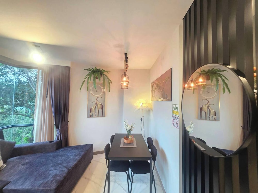 Room-a305 - 1 Bdr Condo With Sea View, A
