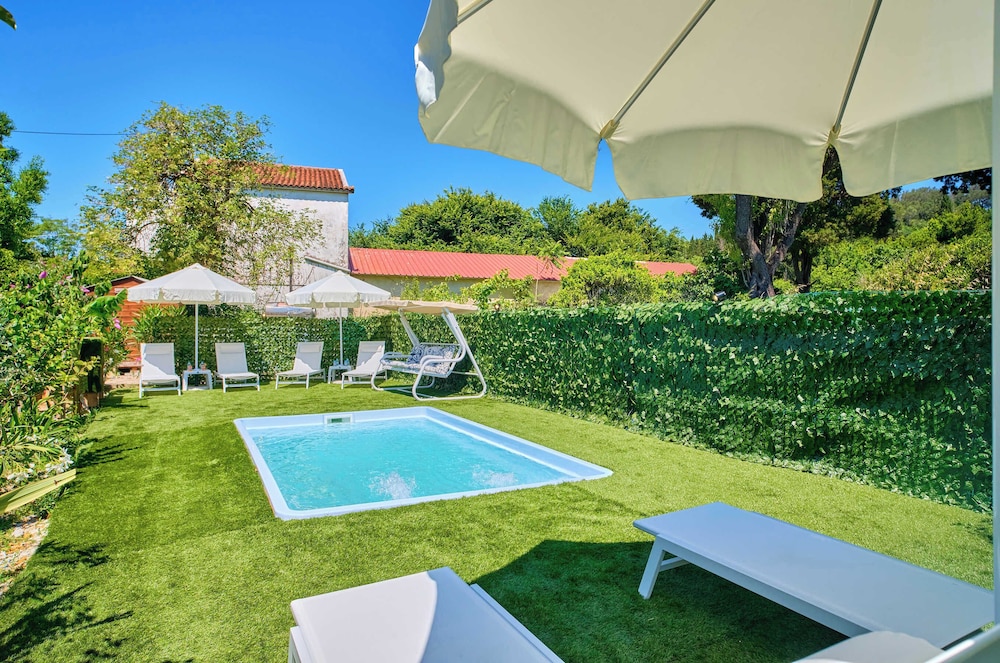 Villa Amarilda - Private Pool Garden in Corfu