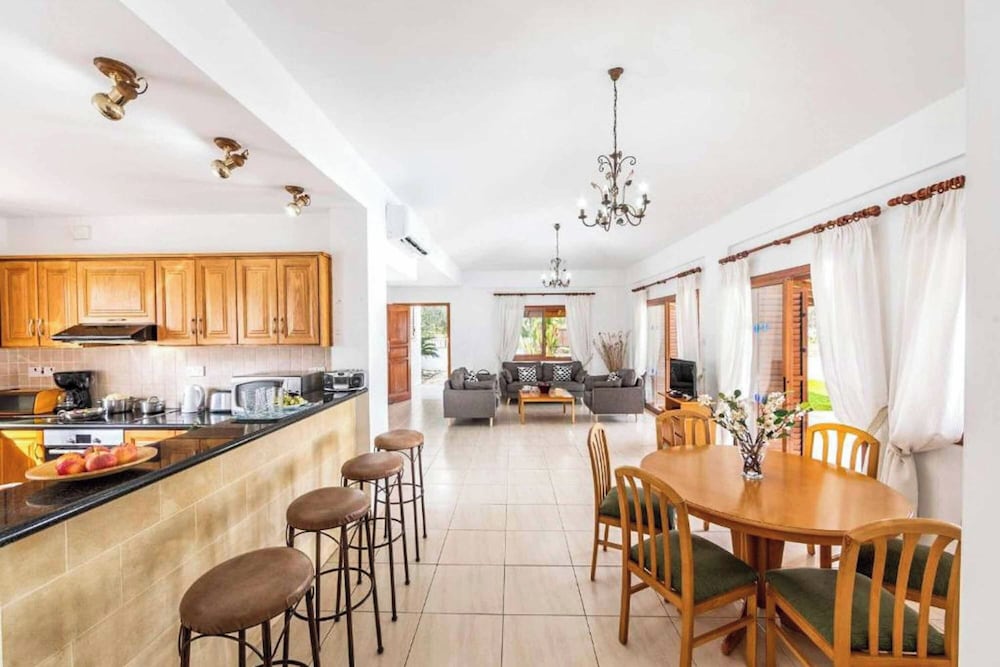 Villa Fostira