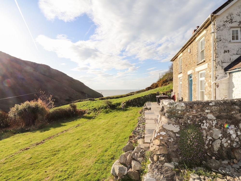 Dolwylan Cottage