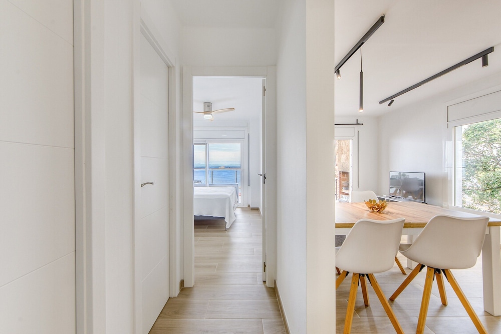 Apartment Near Playa De Roses Beach