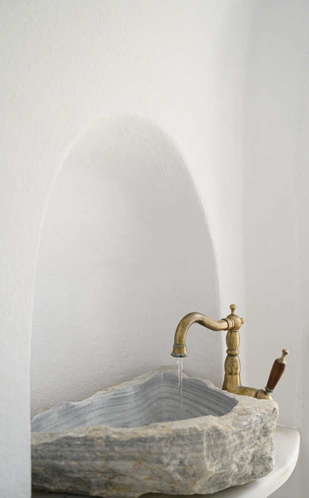 Nano Oia Villas