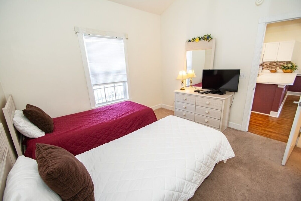 Magnolia North 4827-302 2 Bedroom Condo