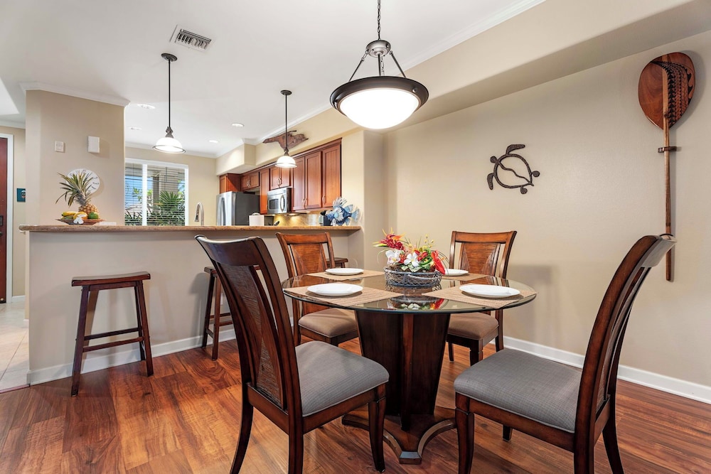 Golf View Villa - Concierge, Pools, Walk to Beach, Shops & Restaurants - Vrkcv