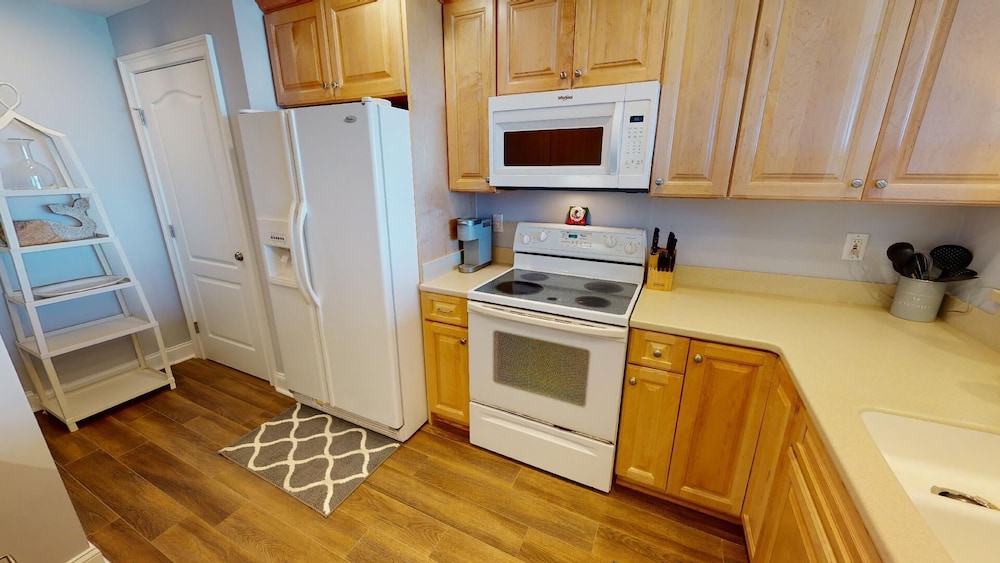 Beach House 2 by Tybee Vacation Rentals
