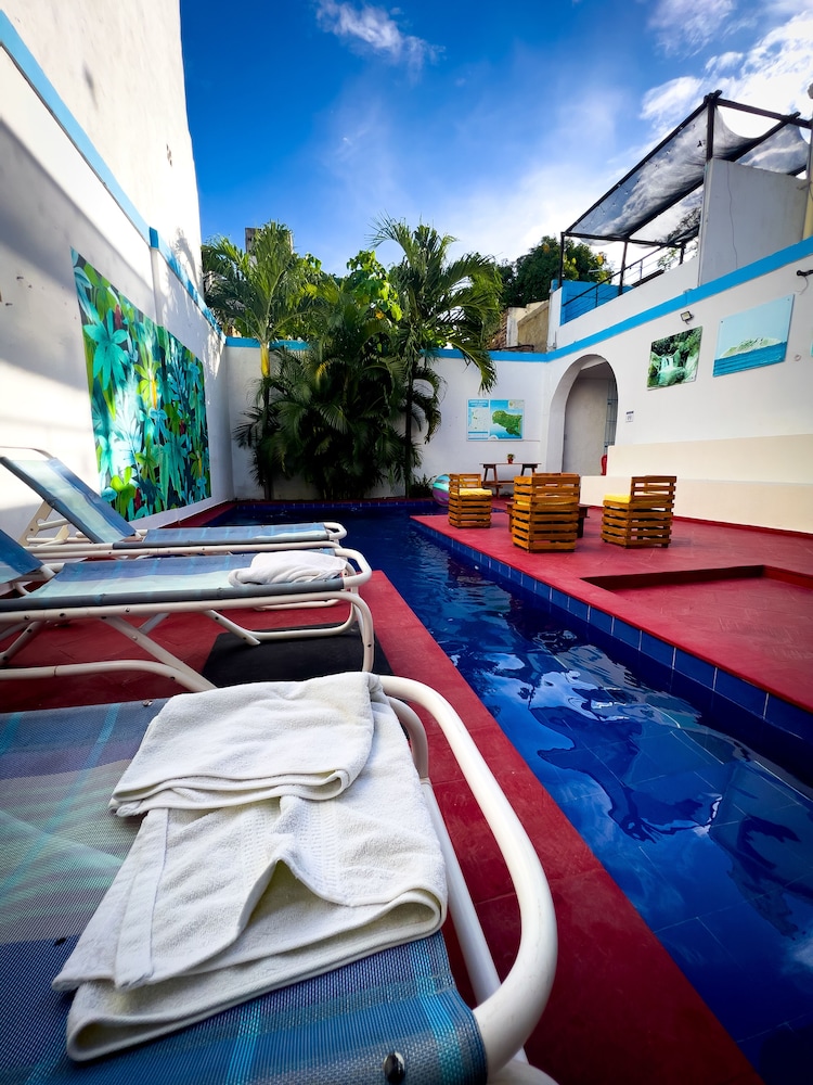 The Blue House Hostel - Santa Marta