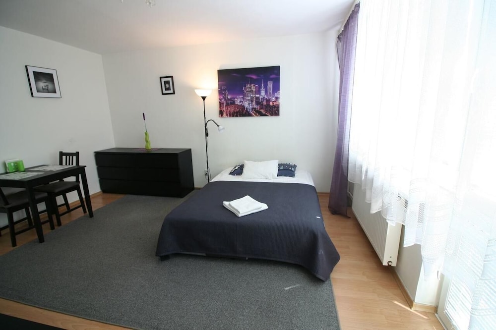 Apartamenty Varsovie Sienna 63 view 4