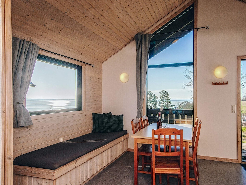 5 Person Holiday Park Home in Ronde