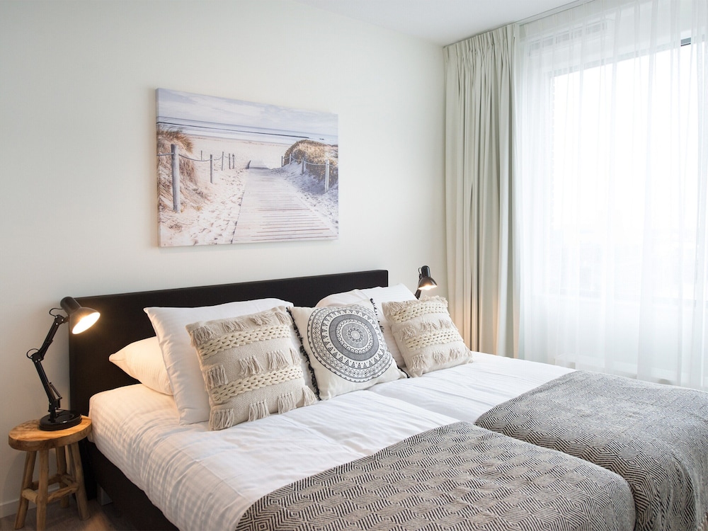 Apartment in The Hague Near the Beach view 2