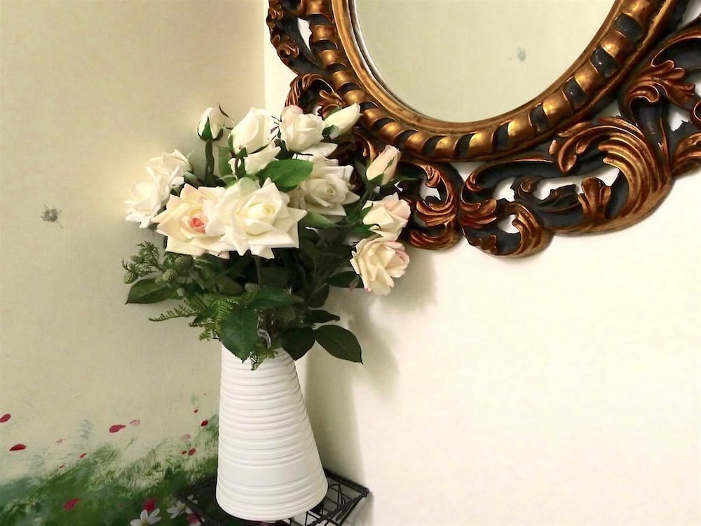 Amicasa Guesthouse