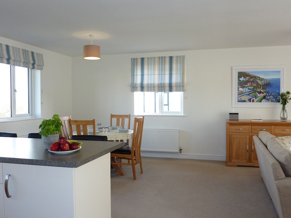 28 Clock Tower Court view 4