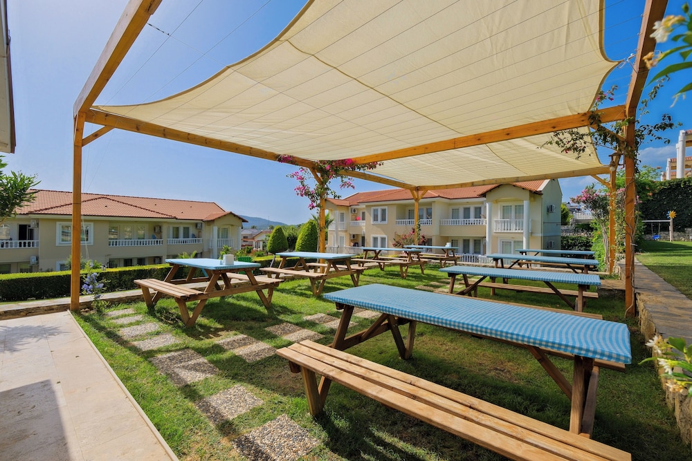 Larimar Suite Otel - Image 54