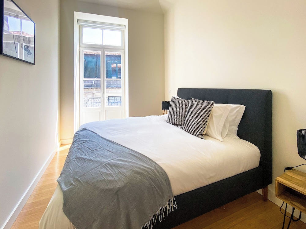 Prt002 · Charming 1 bed +1 @ Avenida dos Aliados