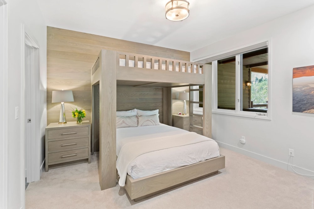 Trail's End Lodge at Deer Valley Resort - Four Bedroom Residence with Spa #15 4 Condo