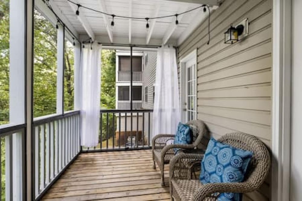 Birmingham Vacations - Location Clean Quiet and Comfortable Community - Property Image 2