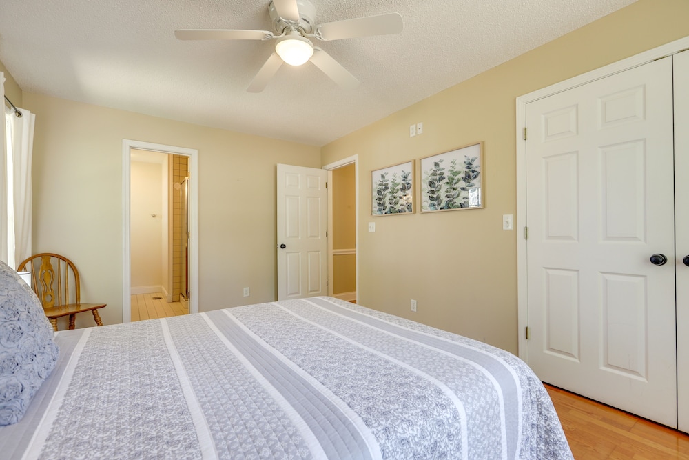 Milledgeville Vacations - Pet-friendly Milledgeville Home on Lake Sinclair! - Property Image 2