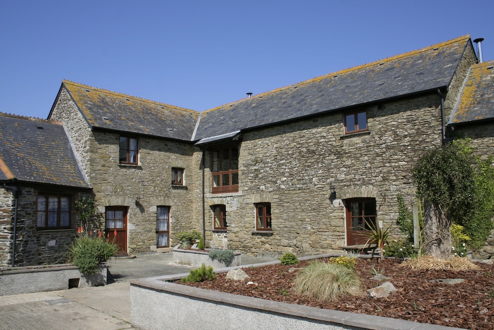 Looe Vacations - Polean Farm Cottages - Property Image 4