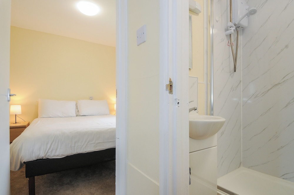Chalet 15 at Landscove Holiday Park