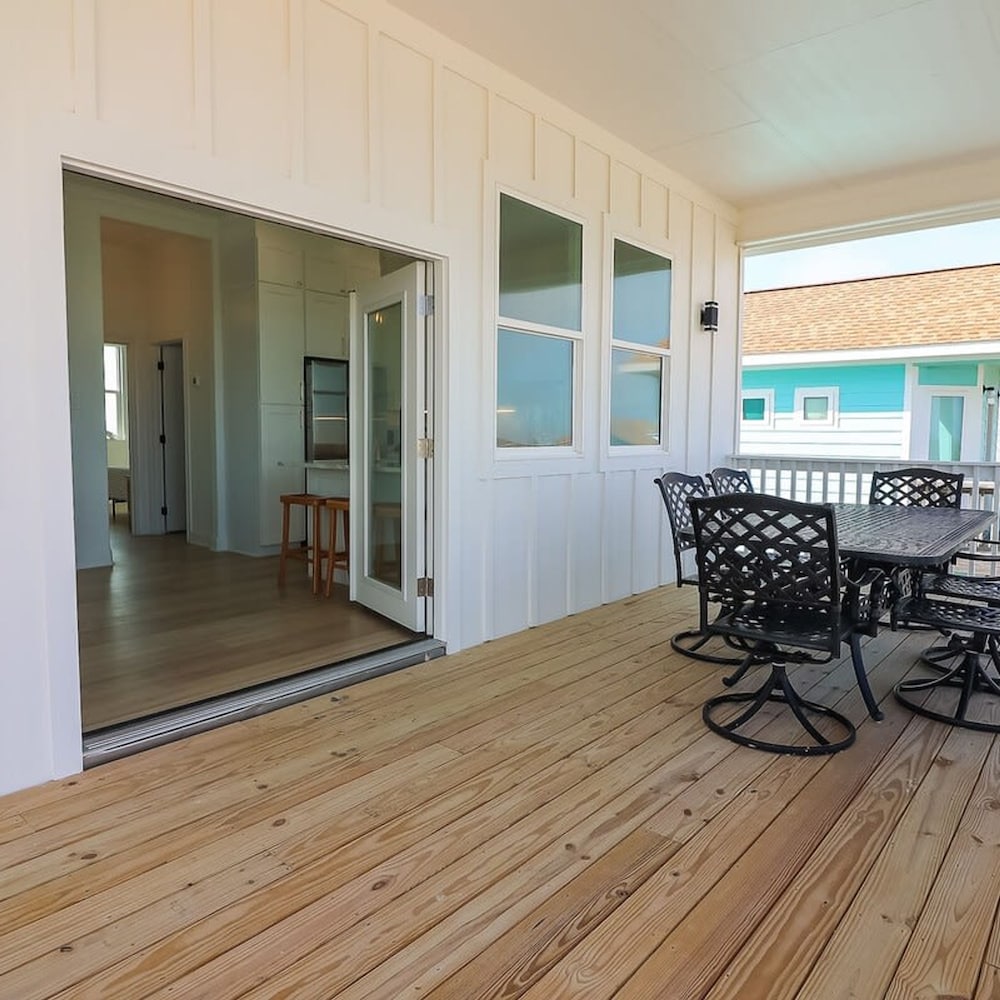 Unforgettable Vacation Getaway in Treasure Island
