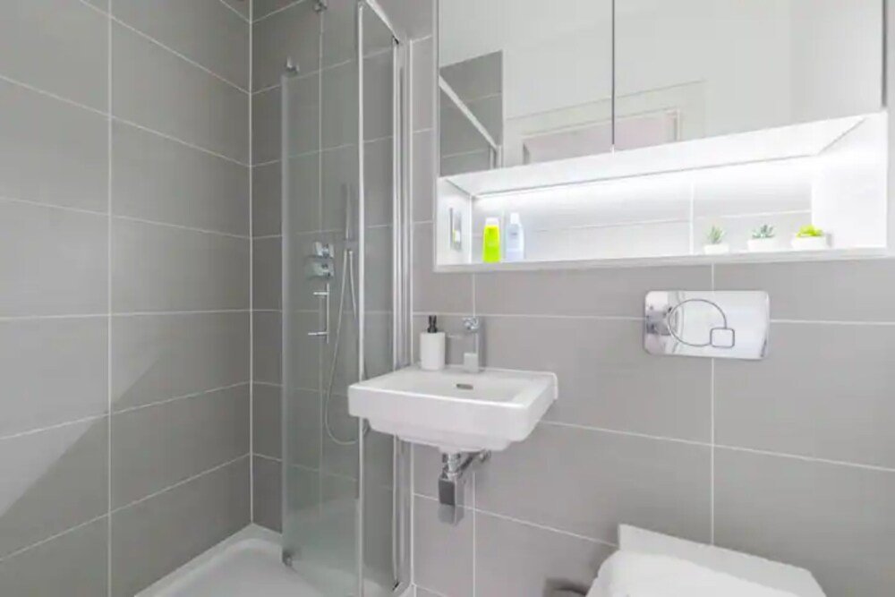 Spacious 4BD Townhouse - Near Stratford City!