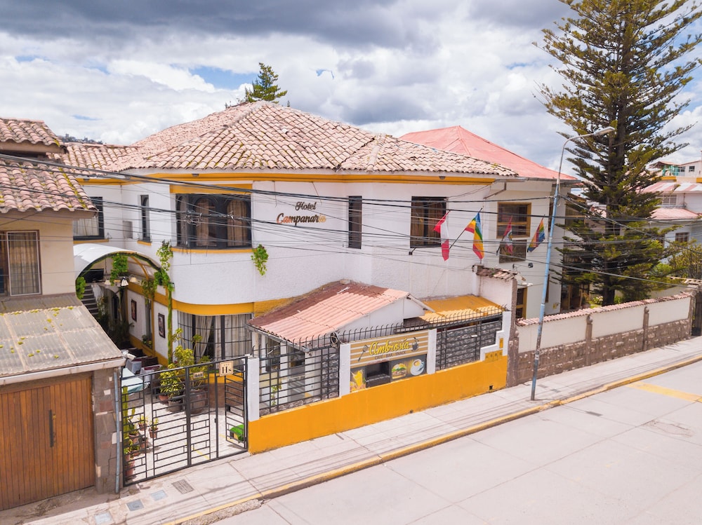 Hotel Campanario