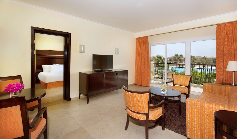 DoubleTree by Hilton Sharm El Sheikh - Sharks Bay Resort