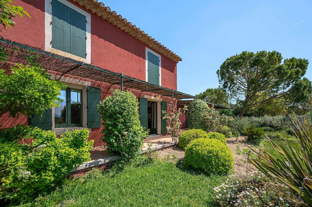 Le Mas Ela a Your Family Haven With Private Pool