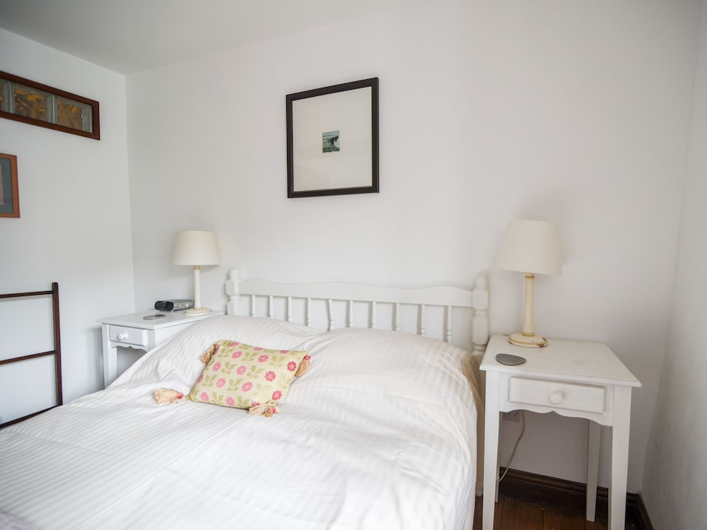 Apt 1 44/45 Coombe Street