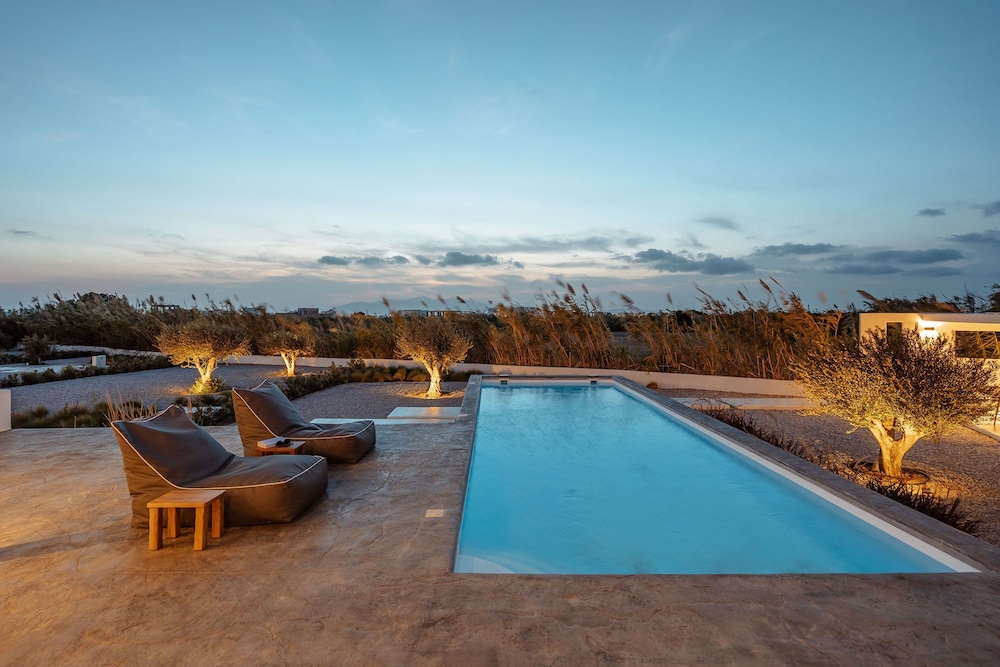 Villa Ama Plaka With 3 Bedrooms and 3 Bathrooms