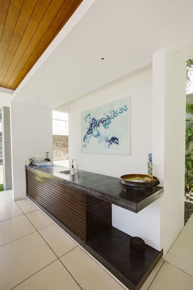 Villa Aqua view 2