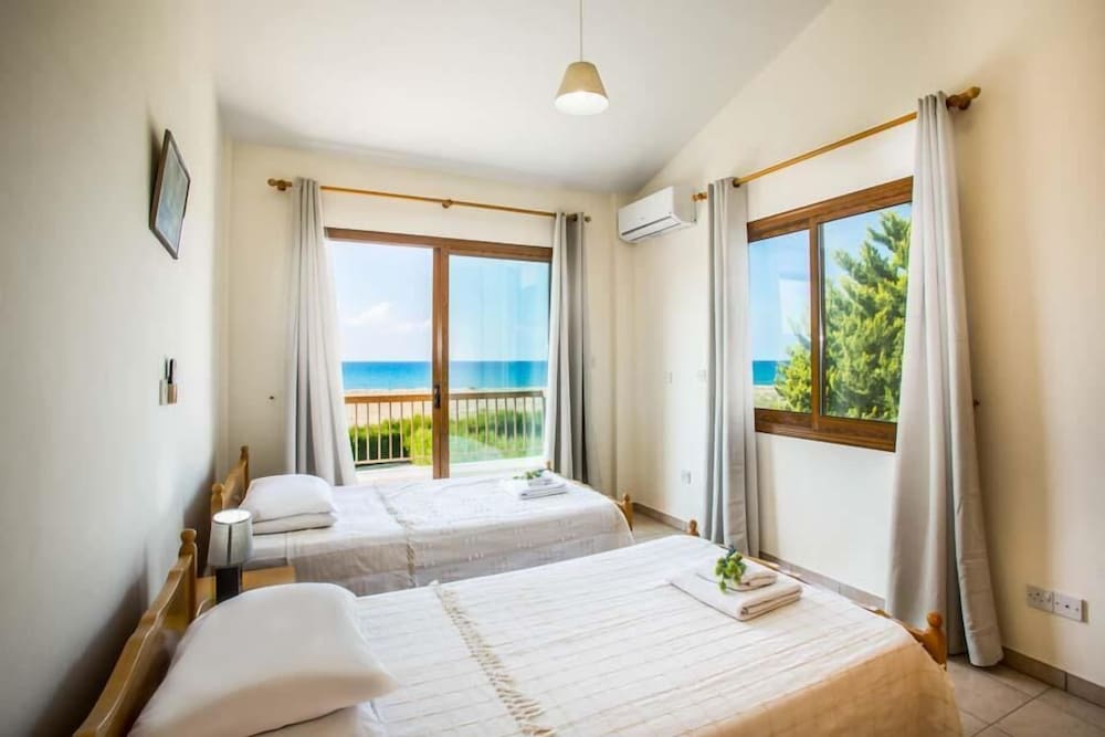 Villa Dimitris Blue Bay view 2