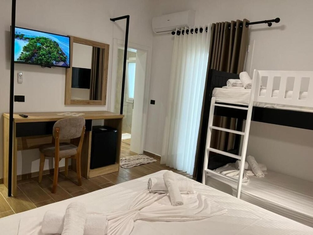 Green Garden Villa