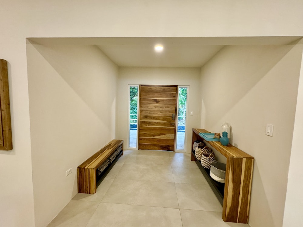 Esterillos Lote 6 Bedroom Home