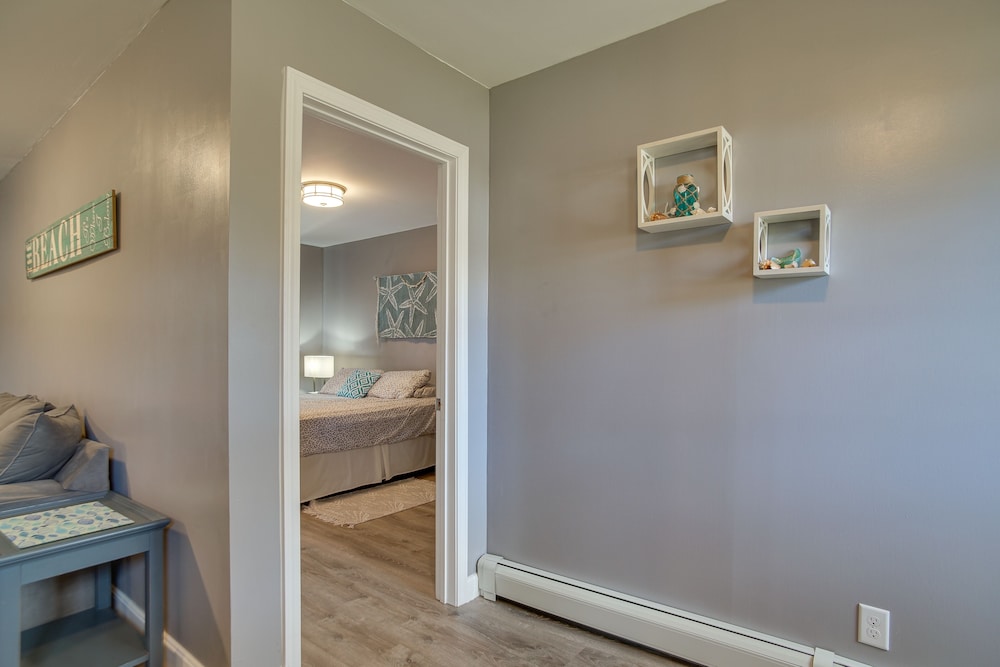 ~ 1 Mi to Beach: Cape Cod Apt in South Yarmouth