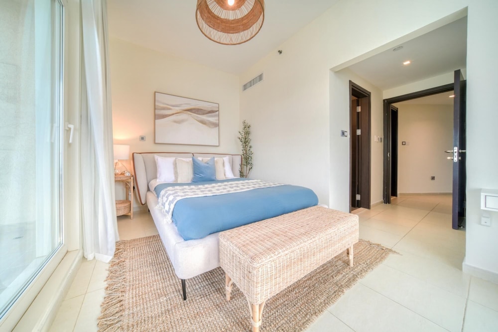 Reem Island Beach Escape w Stellar Balcony Views