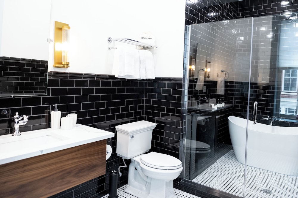 The Gas Lamp Hotel - 1BR - Adams