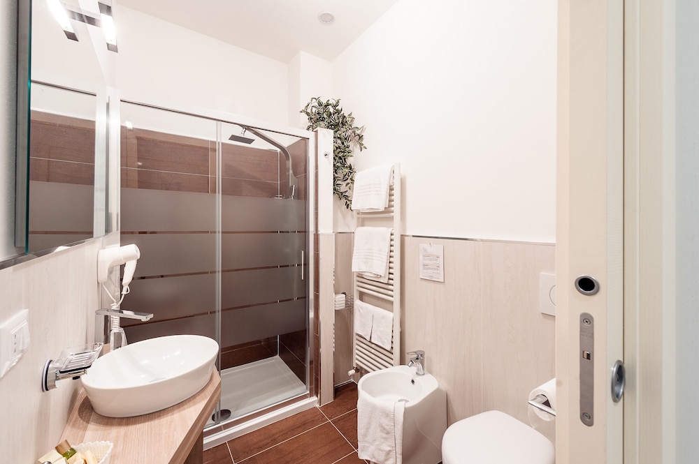 Ferrara Rooms
