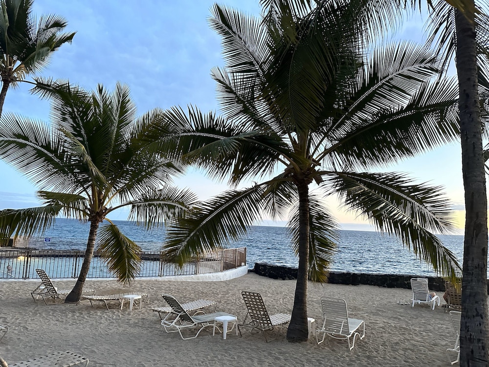 Ocean View - No Stairs! - In Unit Washer/dryer -top Floor- Vrkcv