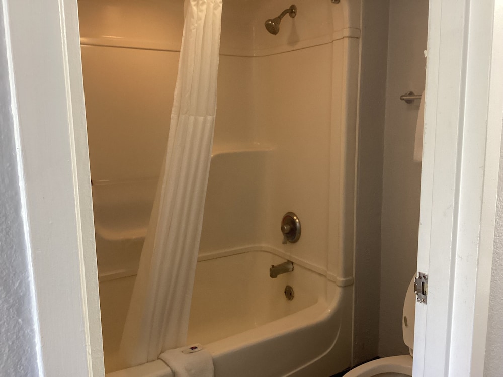 Motel 6 Lantana, FL