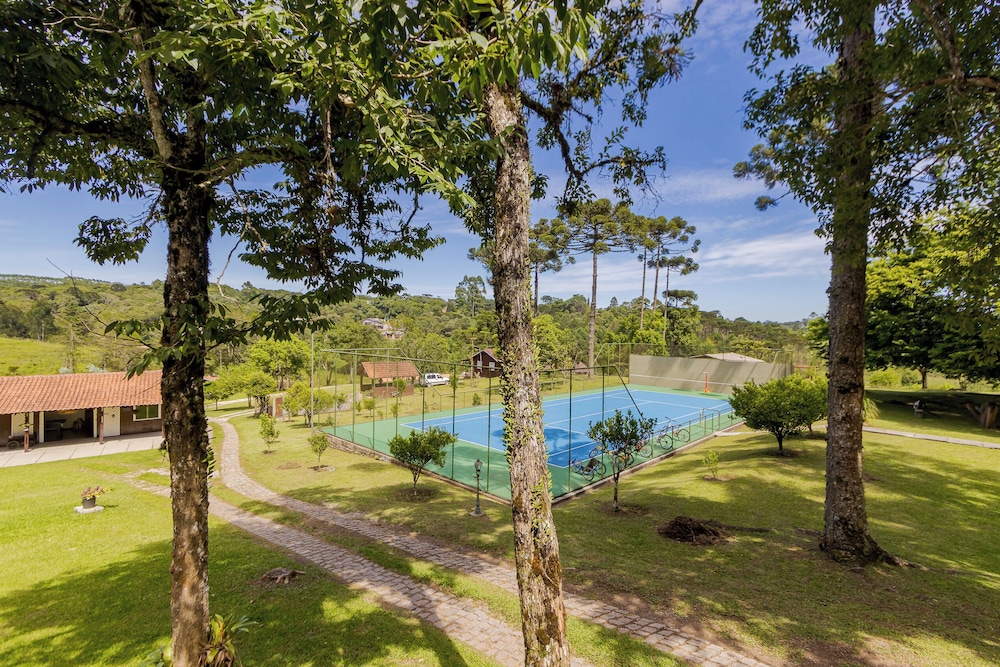 VILLA ESTORIL