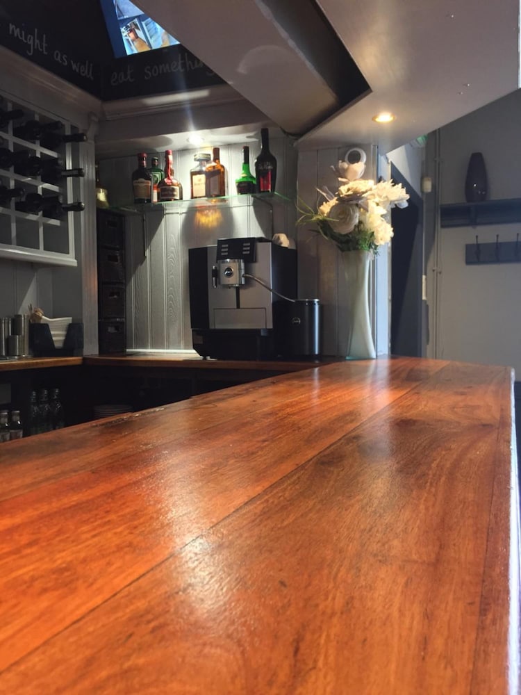 Worcester Vacations - The Bell Inn - Property Image 21