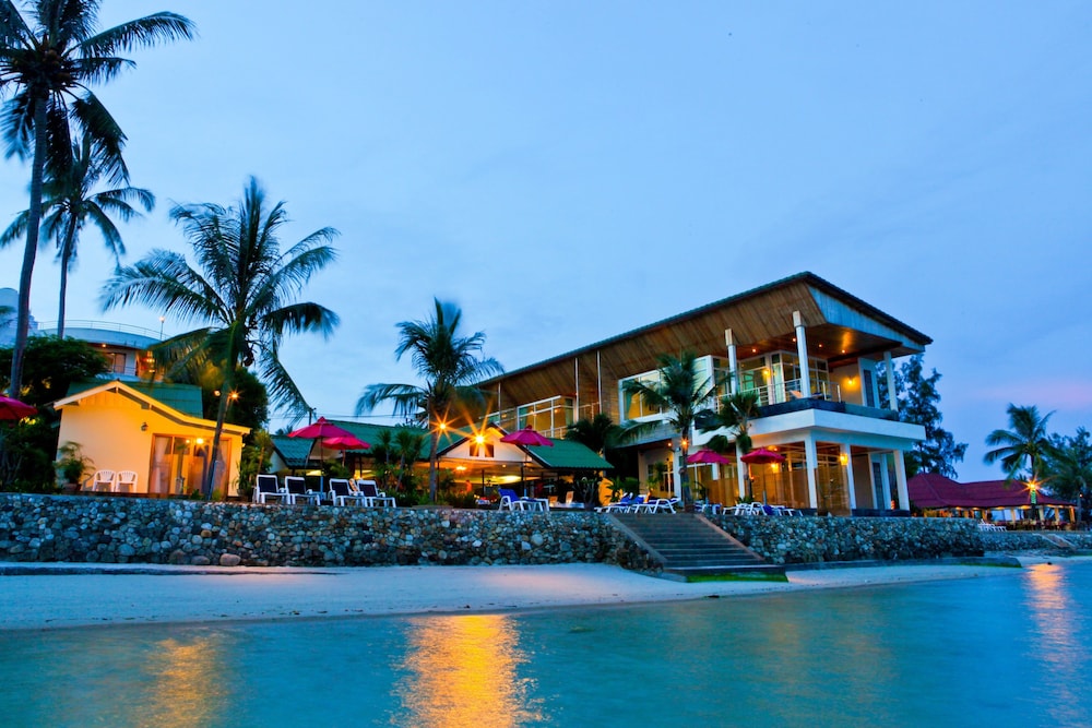 Hotel Samui Island Beach Resort & Hotel - Image 1