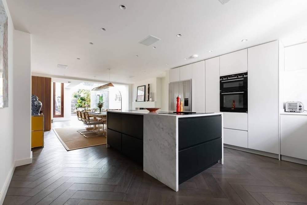 Albert Street V by Onefinestay