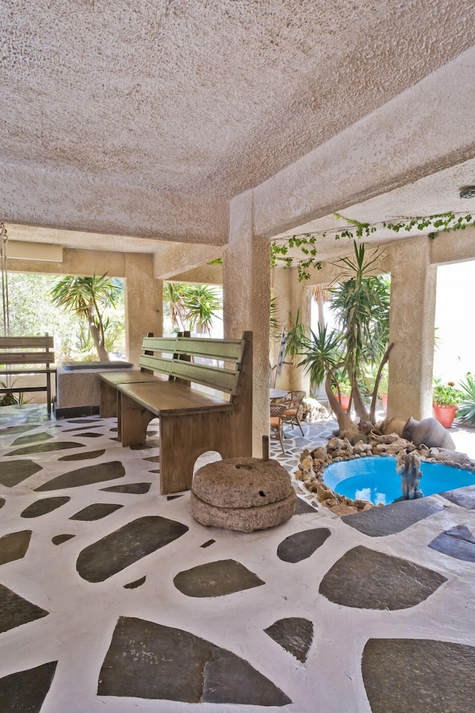 Philoxenia en Karpathos — activities & amenities