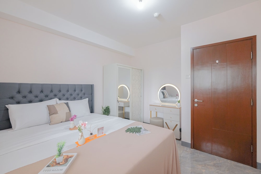 Prime Location 1Br At The Wave Kuningan Apartment